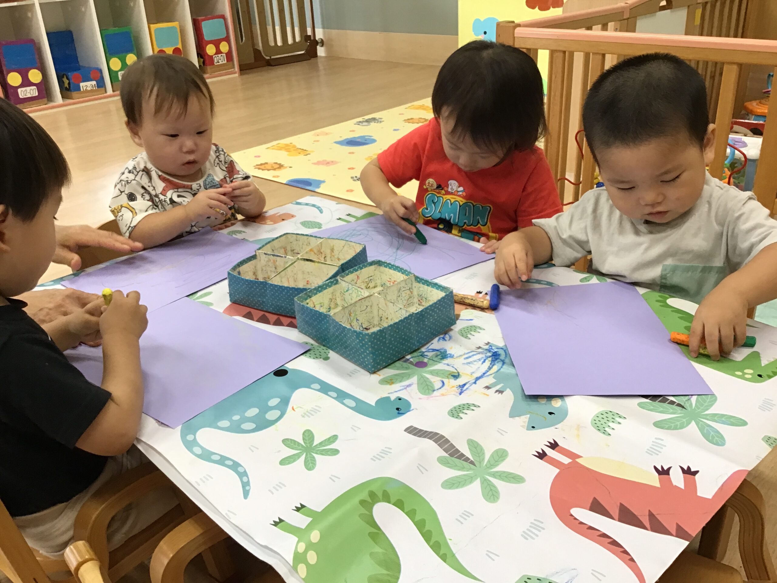 みんなでおえかき♪楽しい制作タイム