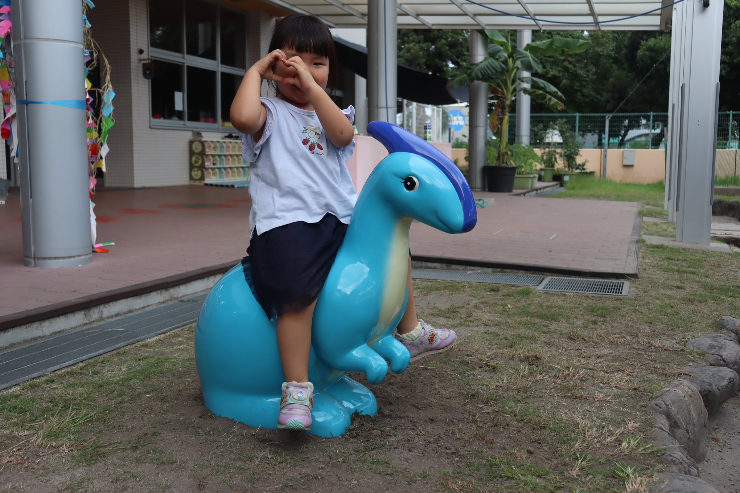 恐竜がやってきた